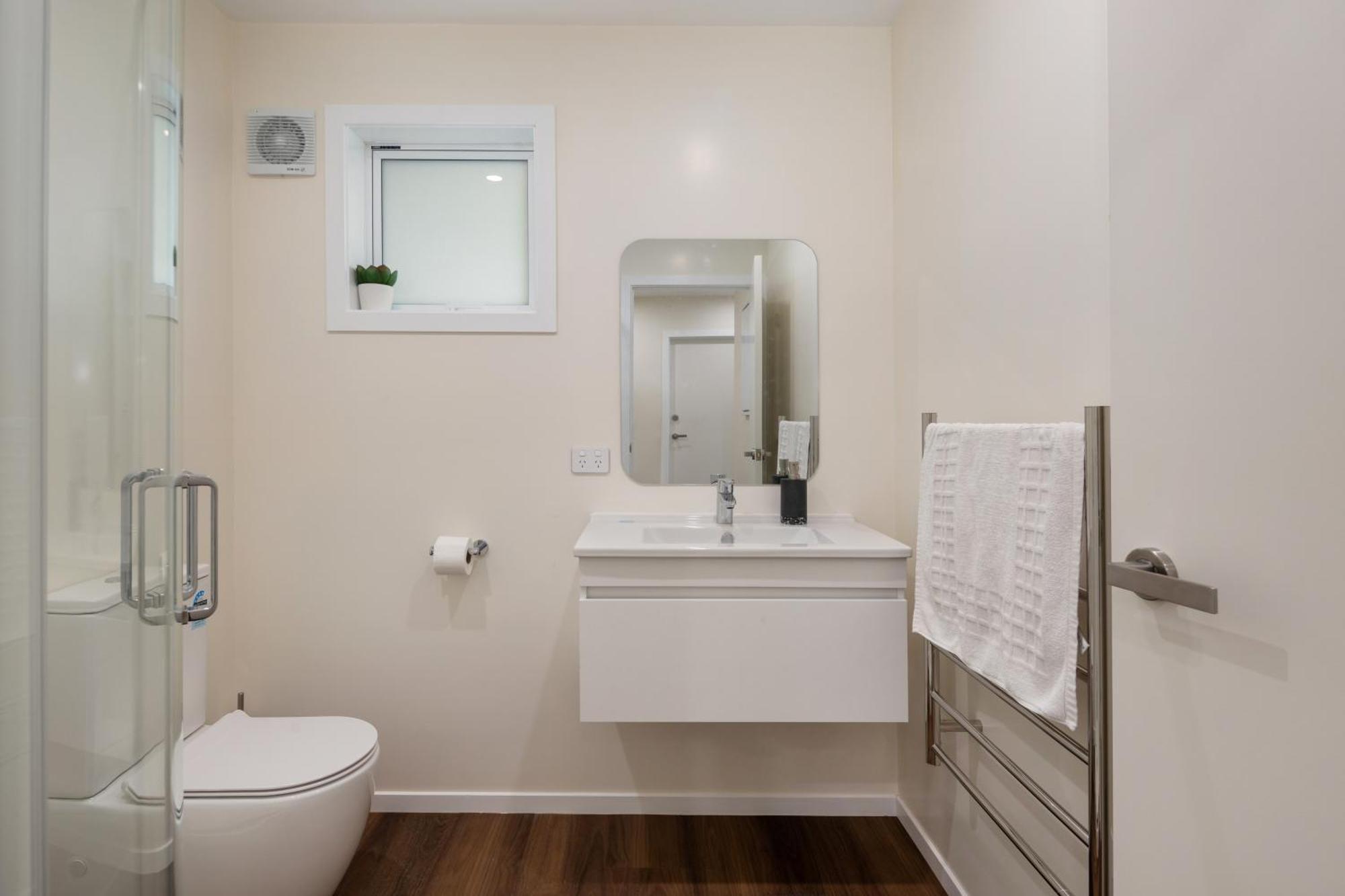 ולינגטו Stunning View, Privacy, Close To Ferry & Brand-New מראה חיצוני תמונה